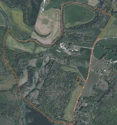 210 Hoha LN, Rocky Mount, VA 24151