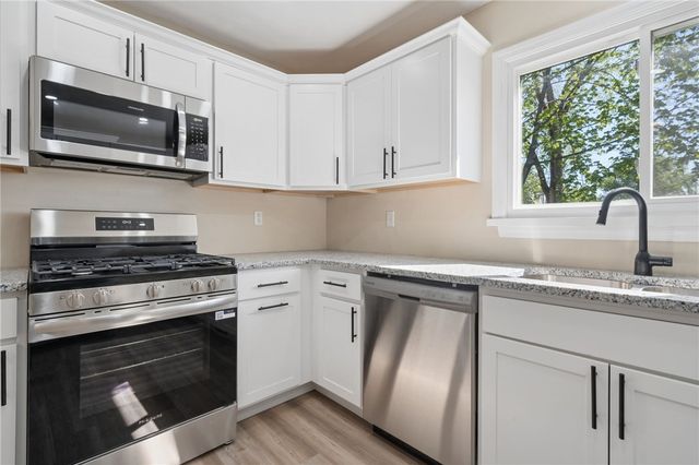430 Bechman St, Springdale Boro, PA 15144