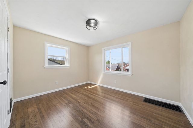 430 Bechman St, Springdale Boro, PA 15144