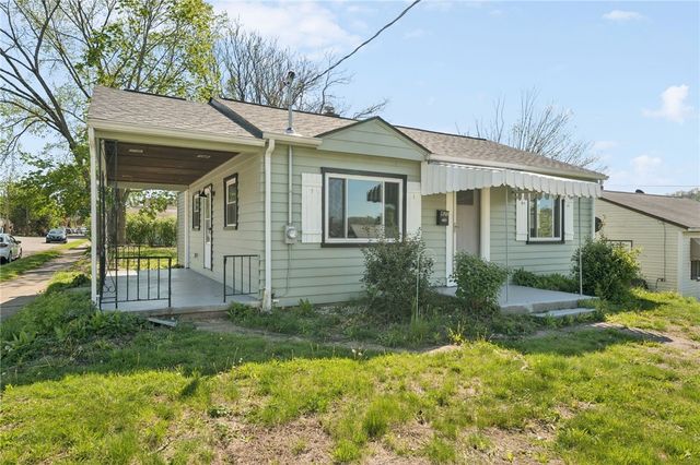 430 Bechman St, Springdale Boro, PA 15144