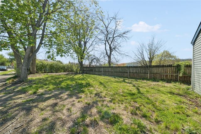 430 Bechman St, Springdale Boro, PA 15144
