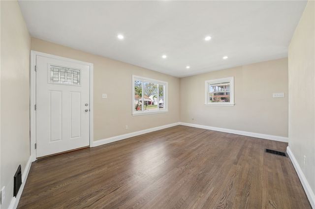 430 Bechman St, Springdale Boro, PA 15144