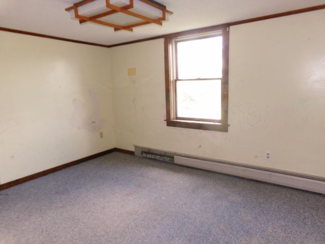 67 Eastern Avenue, Newport Town, VT 05857
