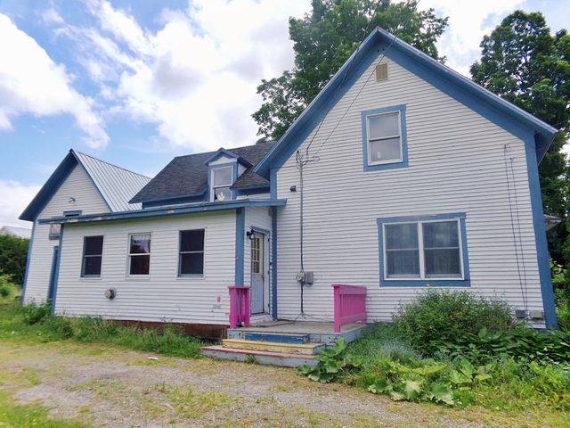 67 Eastern Avenue, Newport Town, VT 05857