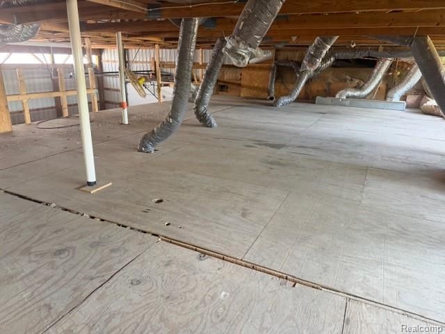 3328 Associates Drive, Burton, MI 48529
