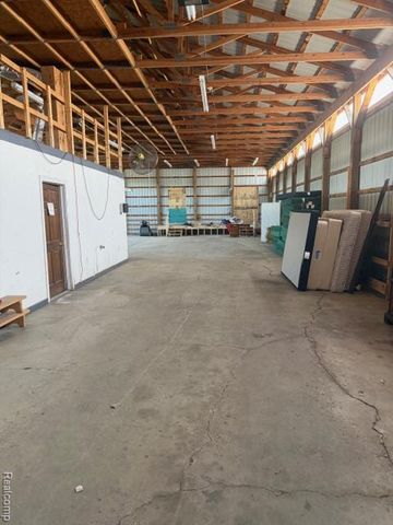 3328 Associates Drive, Burton, MI 48529