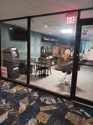 2 Bay Club Drive 17Z1, Bayside, NY 11360