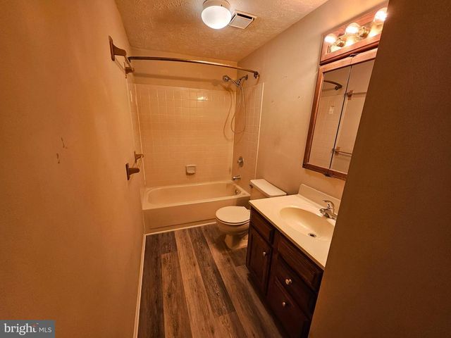 104 TOWNSHIP CT, Stephens City, VA 22655