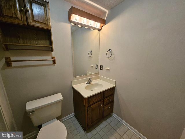 104 TOWNSHIP CT, Stephens City, VA 22655