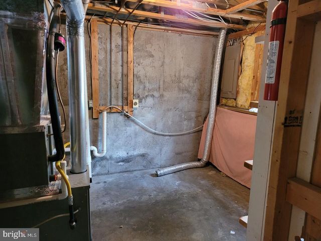 104 TOWNSHIP CT, Stephens City, VA 22655