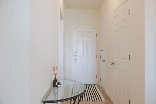 13413 Larrys LN, Manchaca, TX 78652