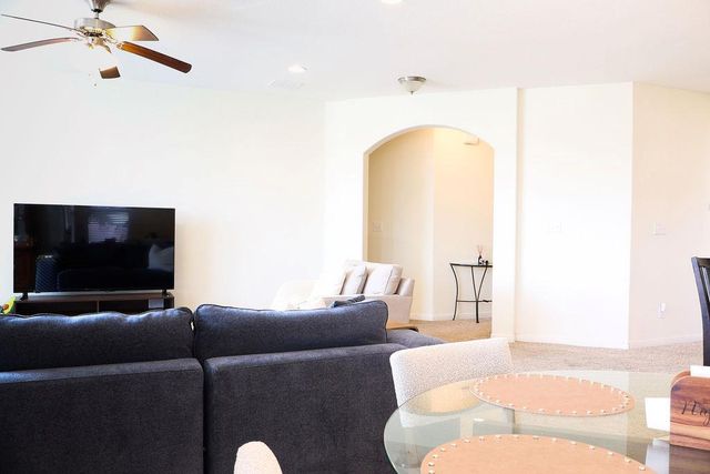13413 Larrys LN, Manchaca, TX 78652