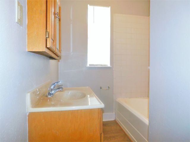 1609 N Locust Street, Denton, TX 76201