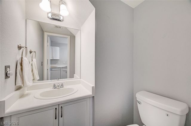 8054 West Rochelle Avenue, Las Vegas, NV 89147