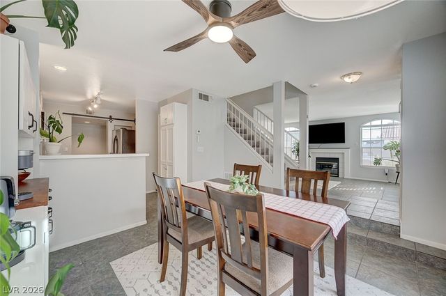 8054 West Rochelle Avenue, Las Vegas, NV 89147