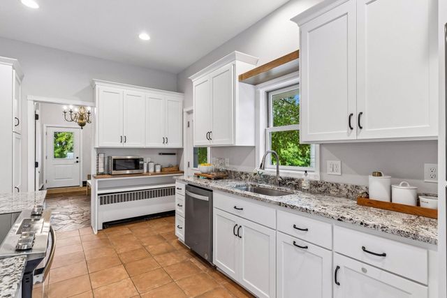 1450 Ripley Avenue, Maplewood, MN 55109