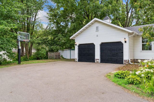 1450 Ripley Avenue, Maplewood, MN 55109