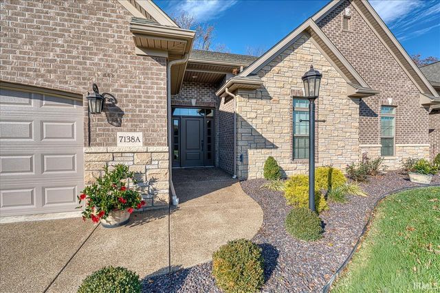 7138 Ironwood Circle A, Newburgh, IN 47630