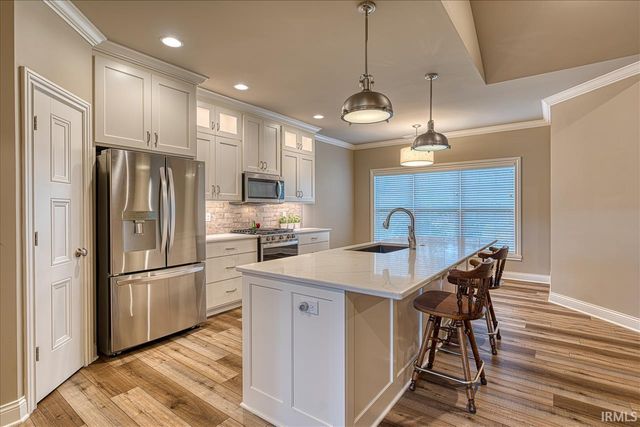 7138 Ironwood Circle A, Newburgh, IN 47630