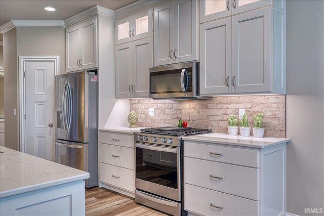 7138 Ironwood Circle A, Newburgh, IN 47630