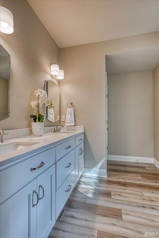 7138 Ironwood Circle A, Newburgh, IN 47630