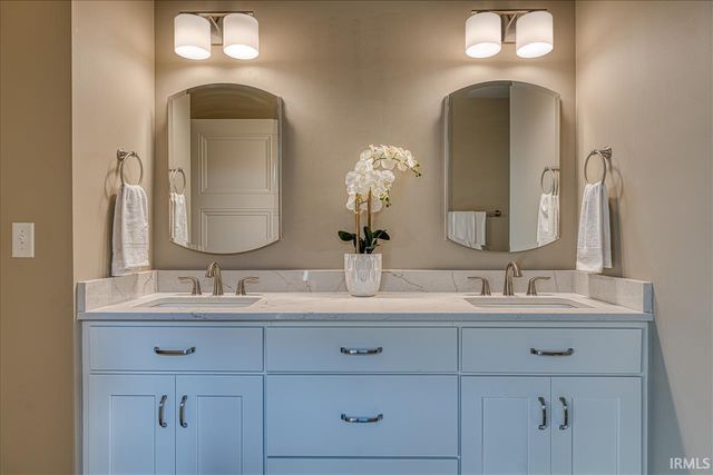 7138 Ironwood Circle A, Newburgh, IN 47630