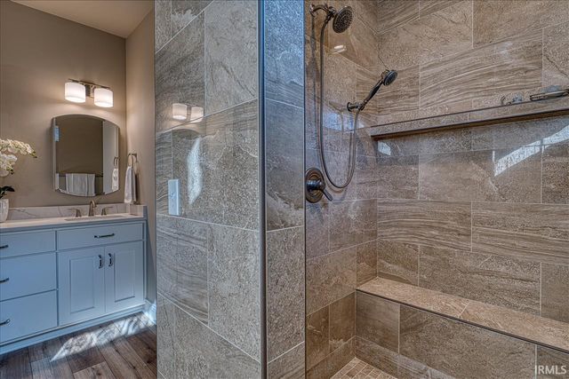 7138 Ironwood Circle A, Newburgh, IN 47630