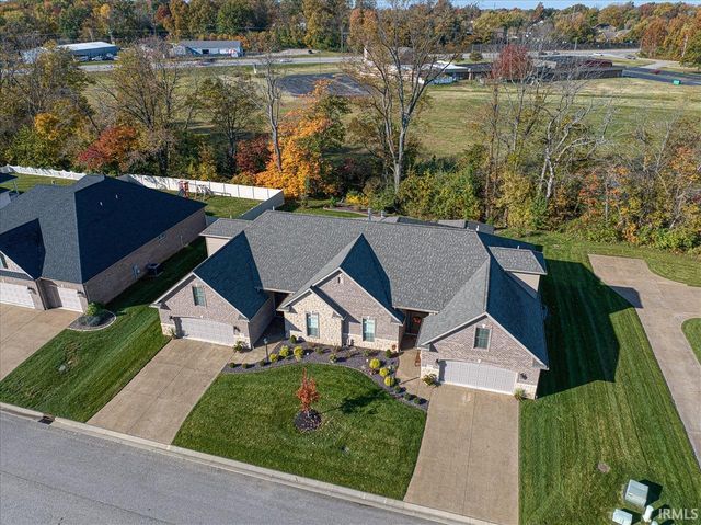 7138 Ironwood Circle A, Newburgh, IN 47630