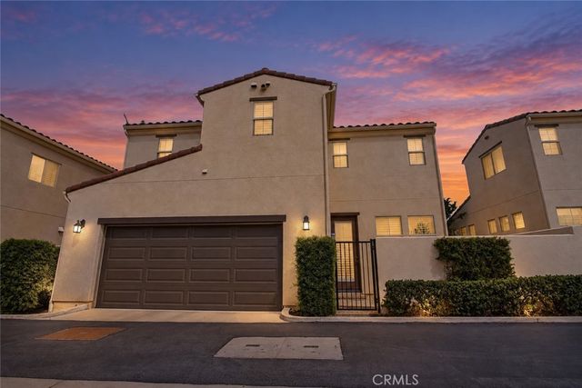 20304 Pienza Lane, Porter Ranch, CA 91326