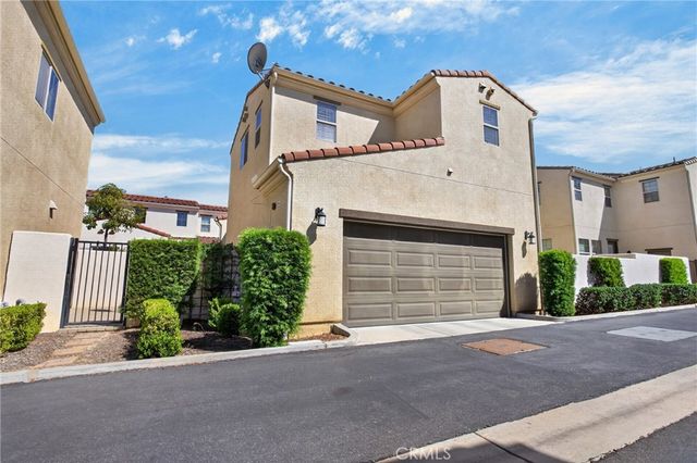 20304 Pienza Lane, Porter Ranch, CA 91326