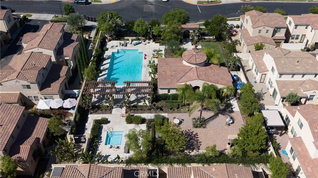 20304 Pienza Lane, Porter Ranch, CA 91326