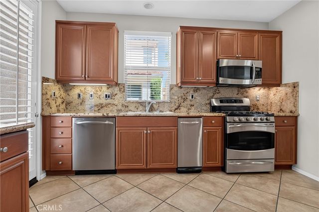 20304 Pienza Lane, Porter Ranch, CA 91326