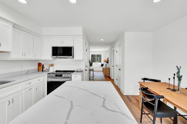 33 Main Street 16, Meriden, CT 06451