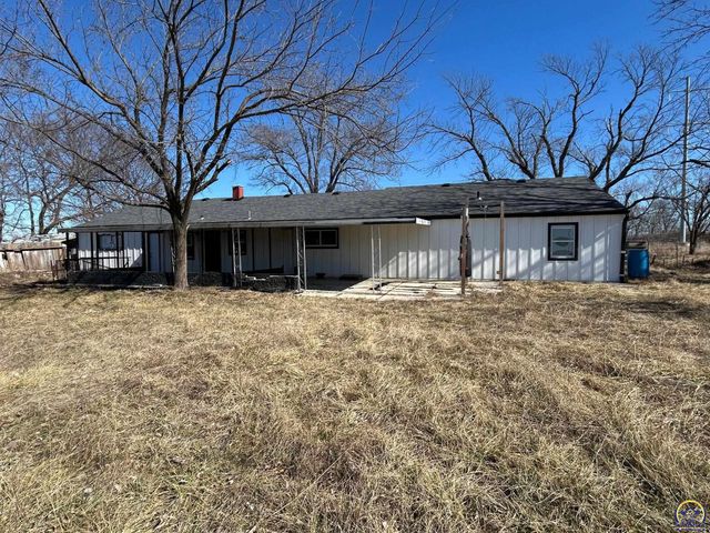 8039 SE Berryton RD, Berryton, KS 66409