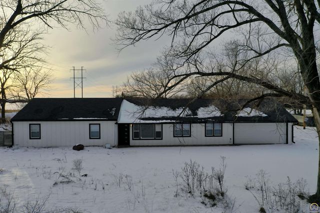 8039 SE Berryton RD, Berryton, KS 66409