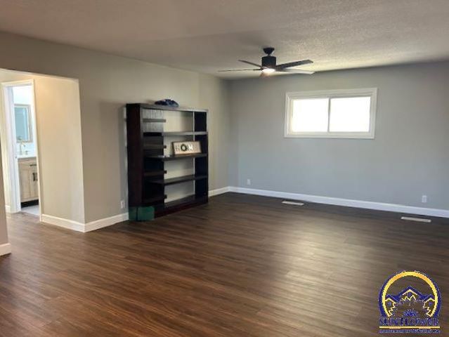 8039 SE Berryton RD, Berryton, KS 66409