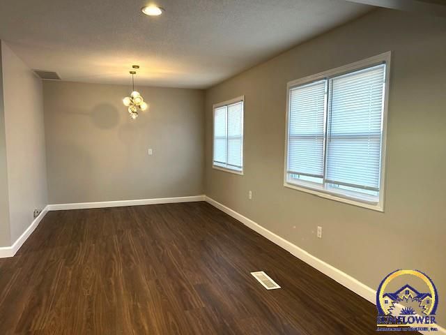 8039 SE Berryton RD, Berryton, KS 66409