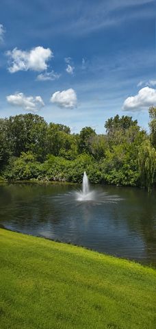 30 Beaconsfield Court, Lincolnshire, IL 60069