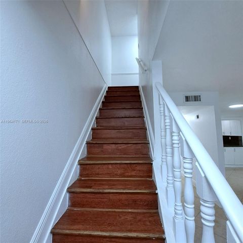 3920 Woodside Dr 8, Coral Springs, FL 33065