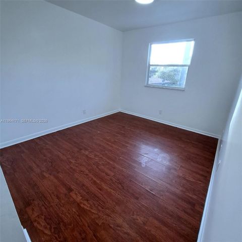 3920 Woodside Dr 8, Coral Springs, FL 33065