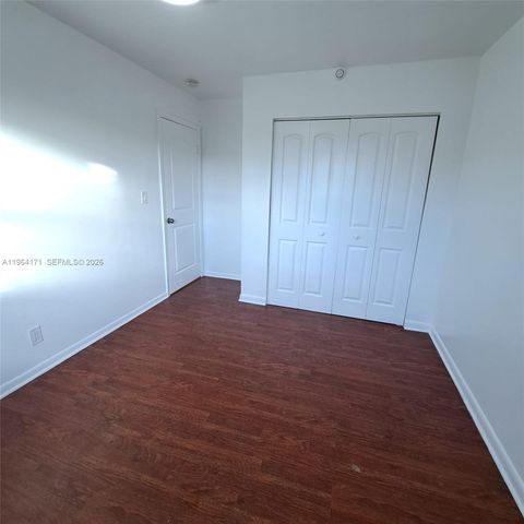 3920 Woodside Dr 8, Coral Springs, FL 33065