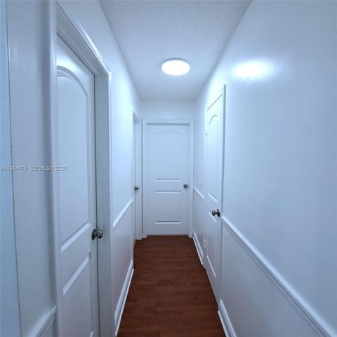 3920 Woodside Dr 8, Coral Springs, FL 33065