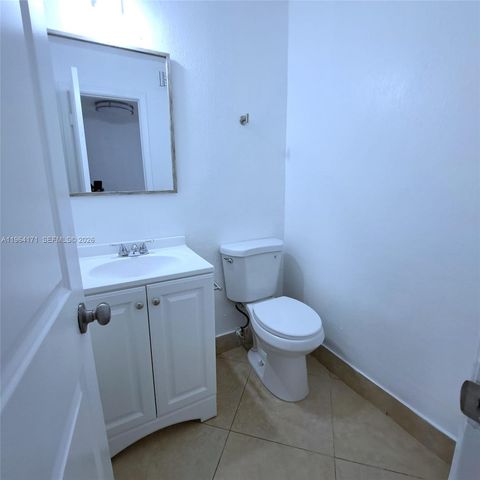 3920 Woodside Dr 8, Coral Springs, FL 33065