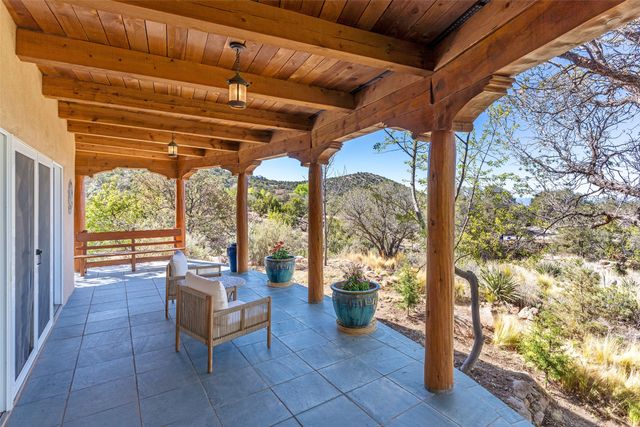 7 Altazano Drive, Santa Fe, NM 87505