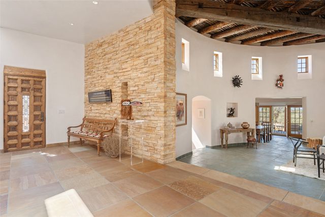 7 Altazano Drive, Santa Fe, NM 87505