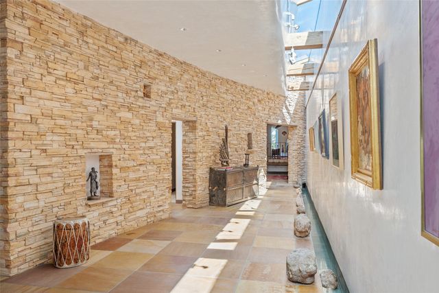 7 Altazano Drive, Santa Fe, NM 87505
