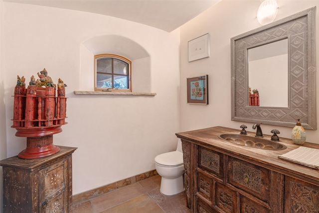 7 Altazano Drive, Santa Fe, NM 87505