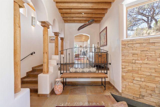 7 Altazano Drive, Santa Fe, NM 87505