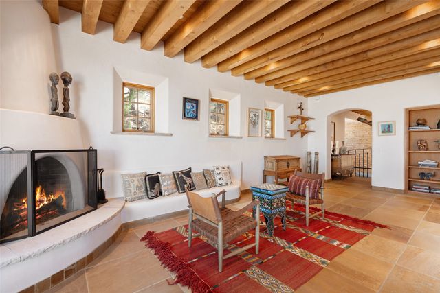7 Altazano Drive, Santa Fe, NM 87505