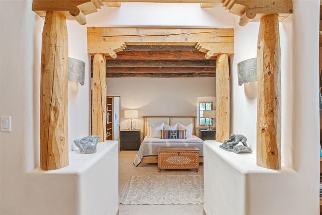 7 Altazano Drive, Santa Fe, NM 87505